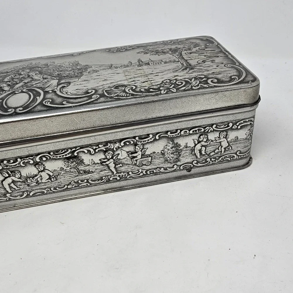 Vtg 3D romantic couple tin box West Germany cherub Florentine biscuit cookie box
